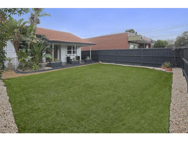 1/17 King George  Parade, Dandenong VIC 3175