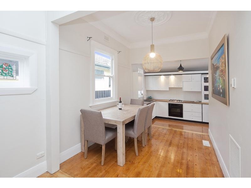 1/17 King George  Parade, Dandenong VIC 3175