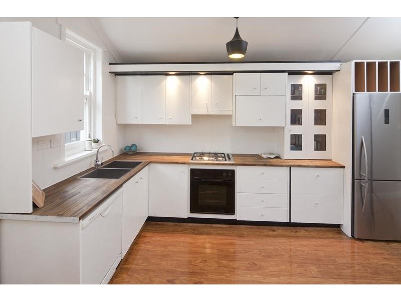 1/17 King George  Parade, Dandenong VIC 3175