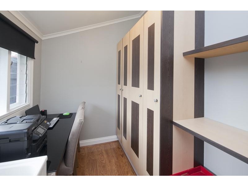 1/17 King George  Parade, Dandenong VIC 3175