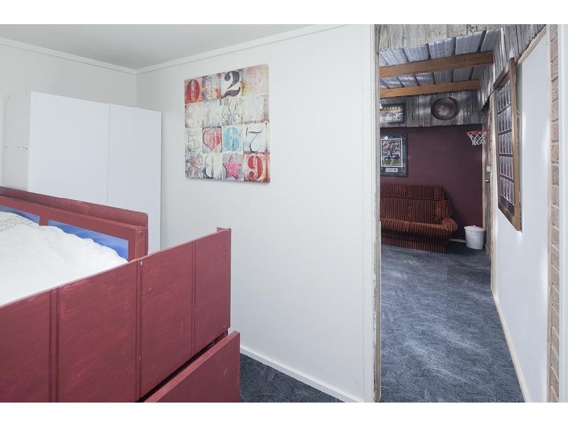 1/17 King George  Parade, Dandenong VIC 3175