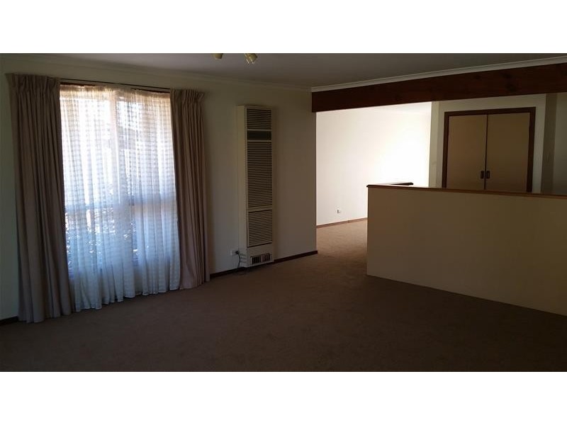 42 Kays Avenue, Hallam VIC 3803