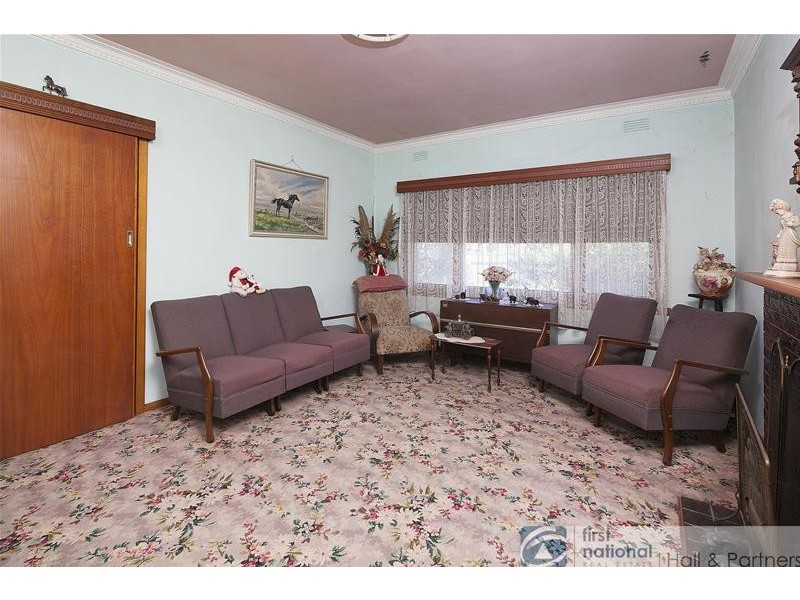 1 Henry Avenue, Hallam VIC 3803