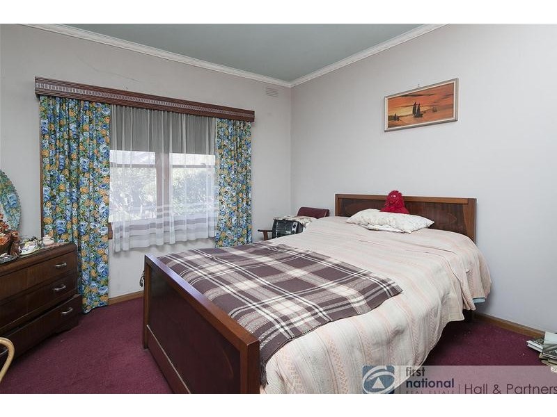 1 Henry Avenue, Hallam VIC 3803