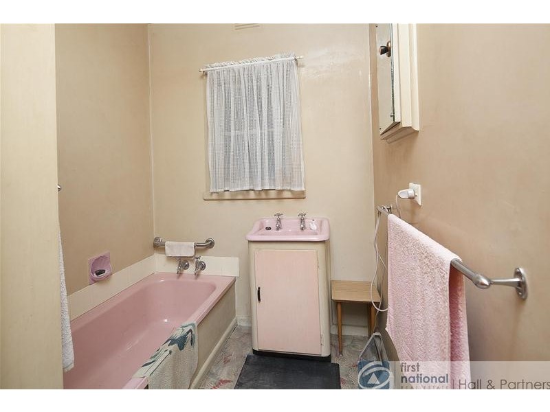 1 Henry Avenue, Hallam VIC 3803