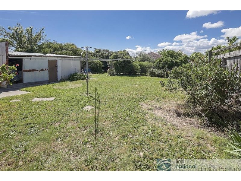 1 Henry Avenue, Hallam VIC 3803