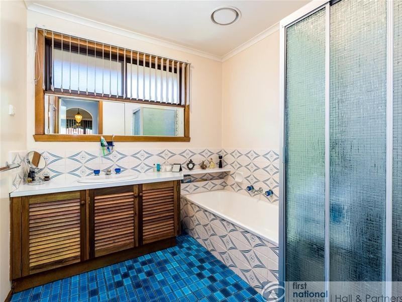 51 Haverbrack Drive, Mulgrave VIC 3170