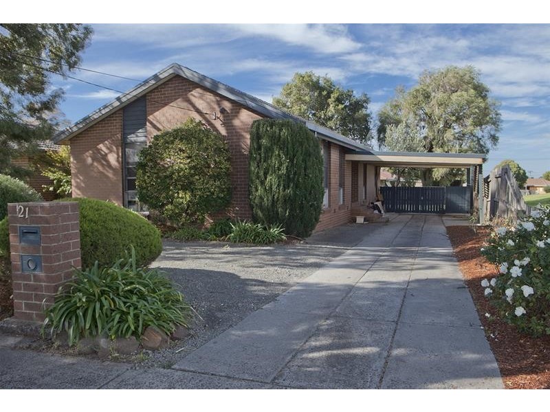21 Blackmore Street, Dandenong North VIC 3175