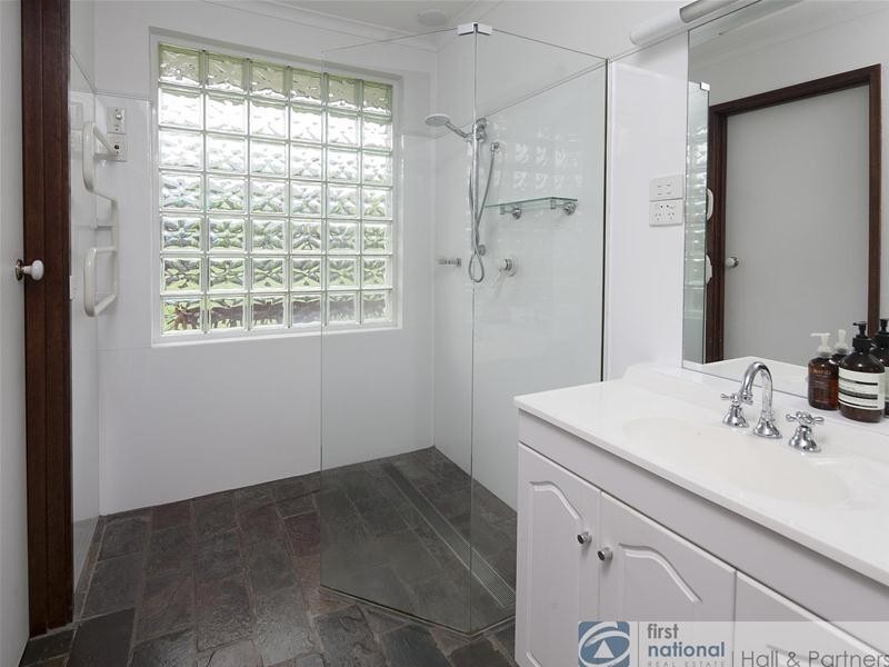 15 Nambour Road, Keysborough VIC 3173