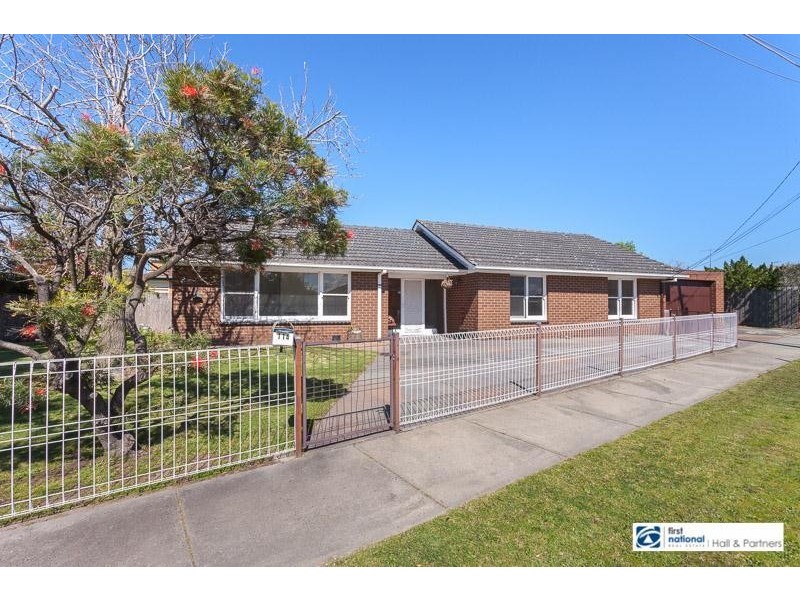 114 Gladstone  Road, Dandenong North VIC 3175