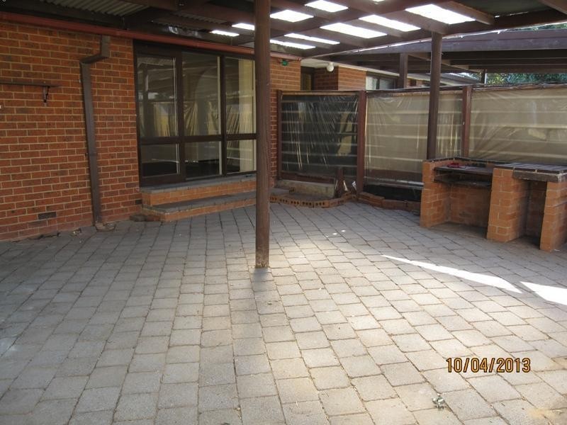 8 Rainsford Drive, Noble Park North VIC 3174