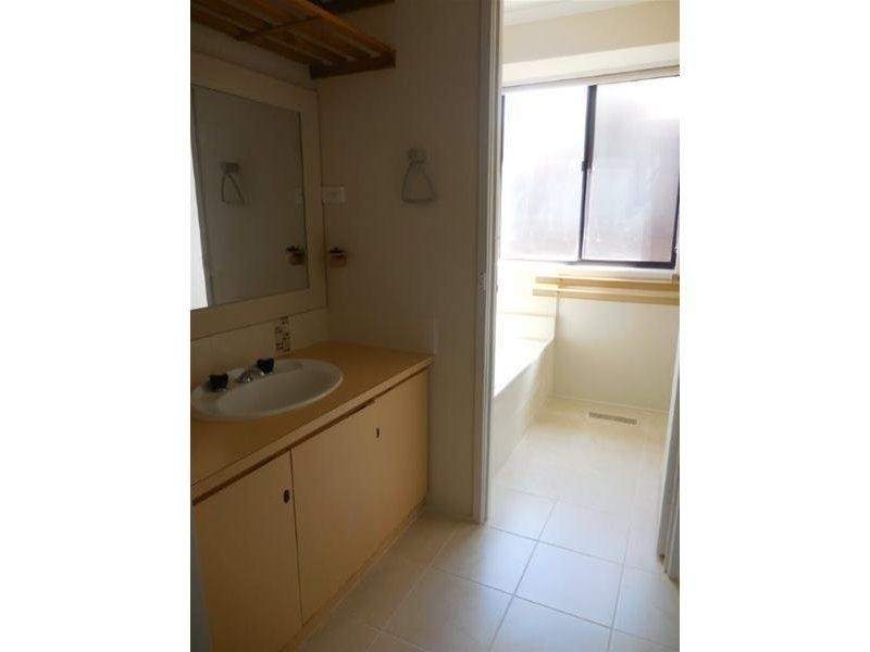 30 Briarhurst Avenue, Dandenong North VIC 3175