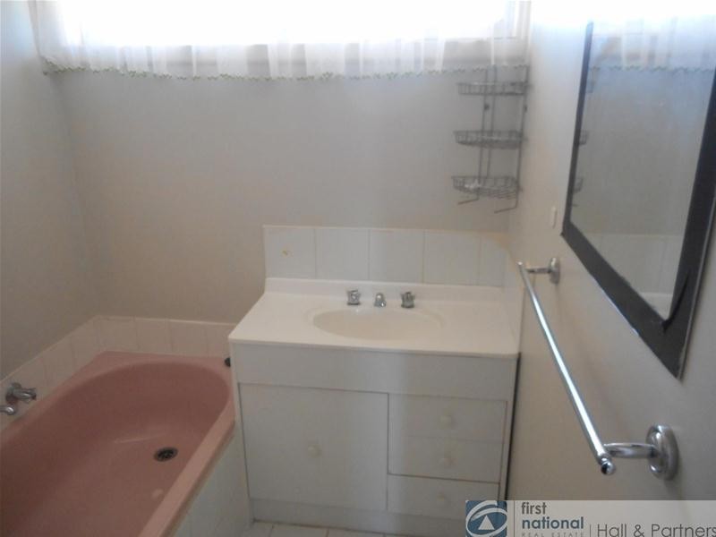 1/4 McKay Court, Dandenong North VIC 3175