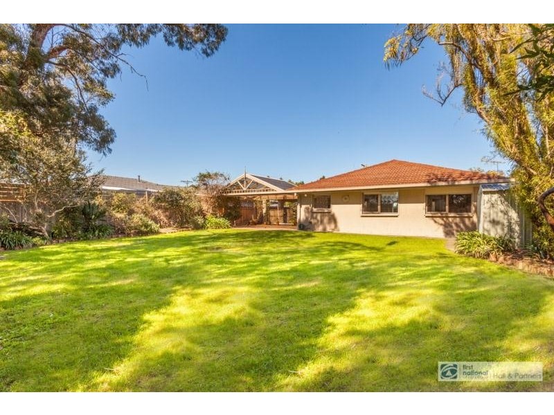 100 Somerset Drive, Dandenong North VIC 3175