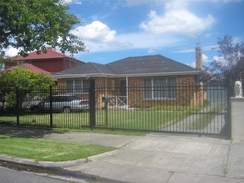 12 Broadoak Street, Noble Park VIC 3174