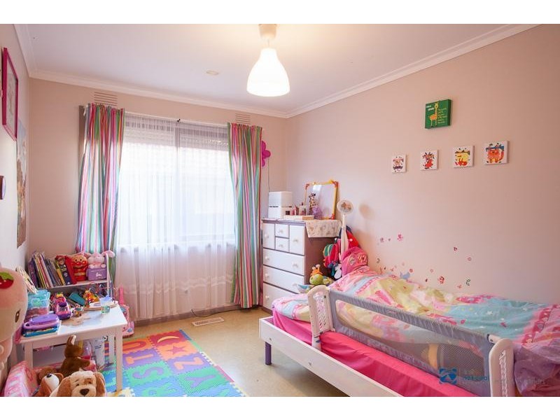 6 Rose Avenue, Dandenong North VIC 3175