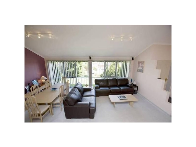 4 McCardle Court, Endeavour Hills VIC 3802