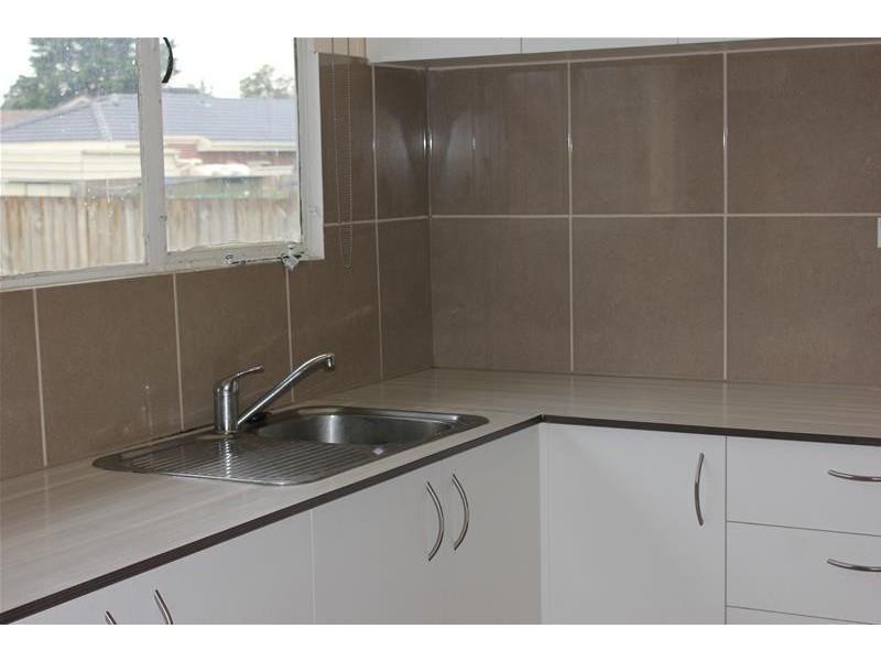 18 Wattle Drive, Doveton VIC 3177