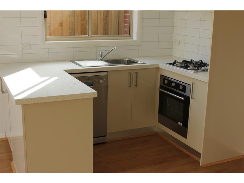 5/7-11 Kanooka Grove, Doveton VIC 3177