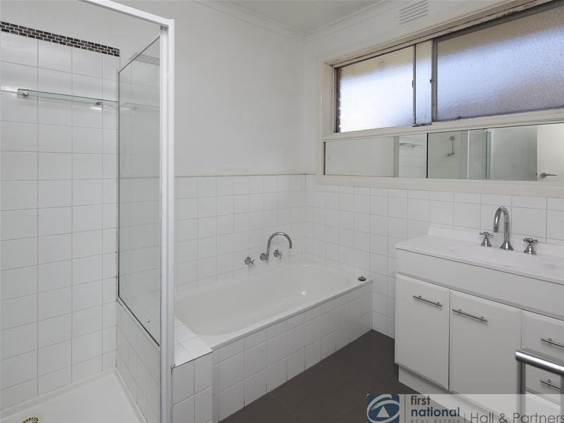 11 Hansworth Street, Mulgrave VIC 3170