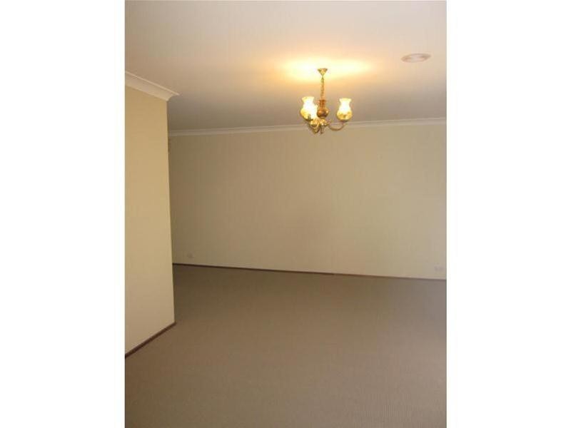 2 Corran Court, Endeavour Hills VIC 3802