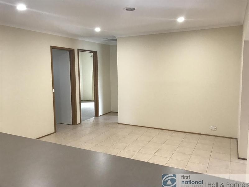 2 Corran Court, Endeavour Hills VIC 3802