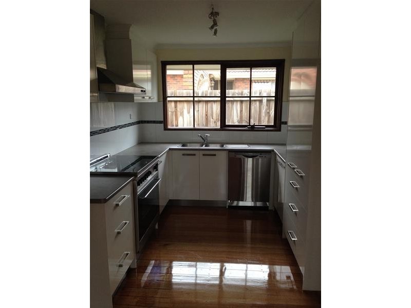 4 Searle Court, Dandenong North VIC 3175