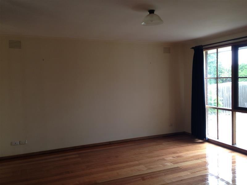 4 Searle Court, Dandenong North VIC 3175