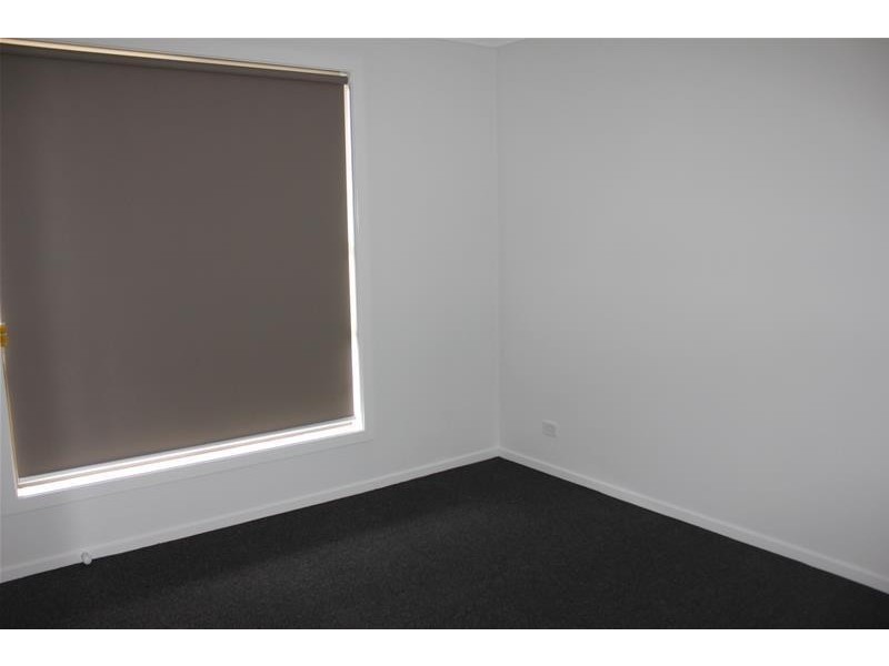 2/11 Keller Court, Hampton Park VIC 3976