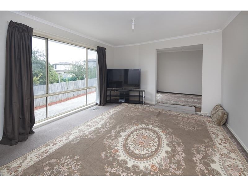2/1 Lorraine Street, Dandenong VIC 3175