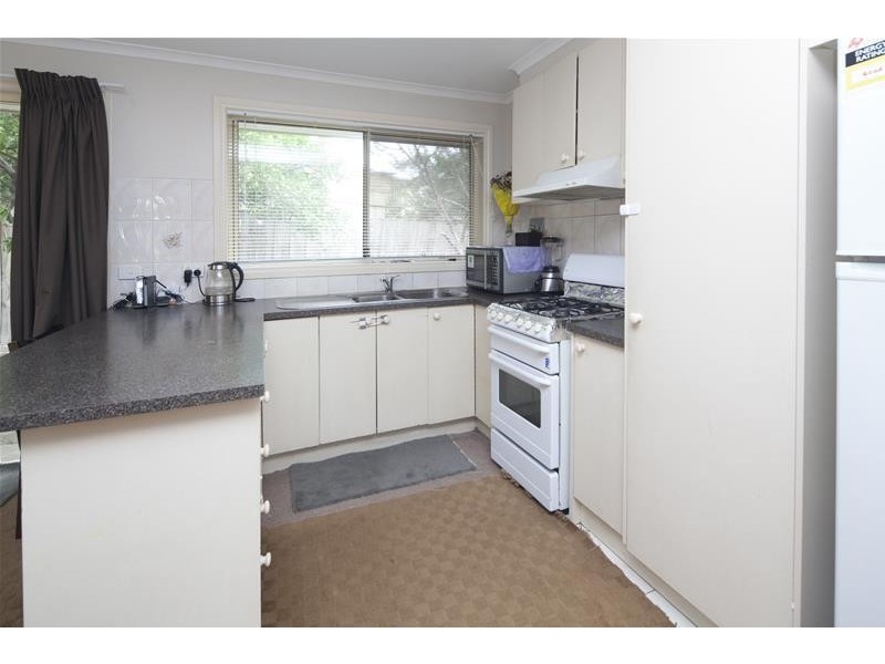 2/1 Lorraine Street, Dandenong VIC 3175