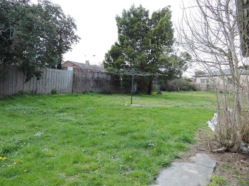 3 Rain Court, Doveton VIC 3177