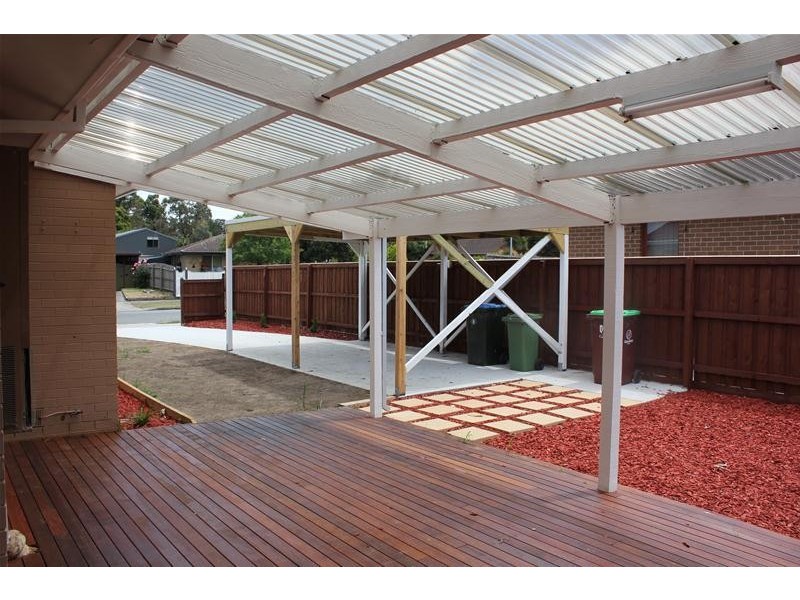 19 Bittern Drive, Endeavour Hills VIC 3802