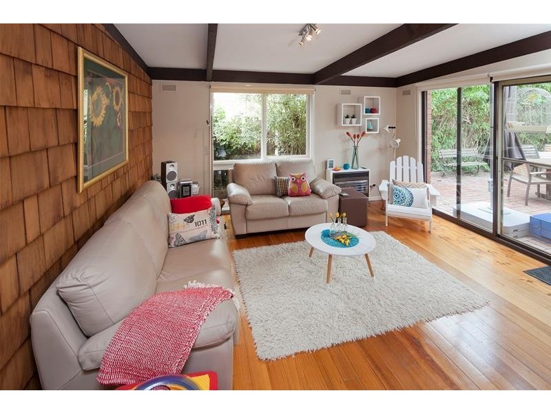 15 McLaughlan Avenue, Eumemmerring VIC 3177