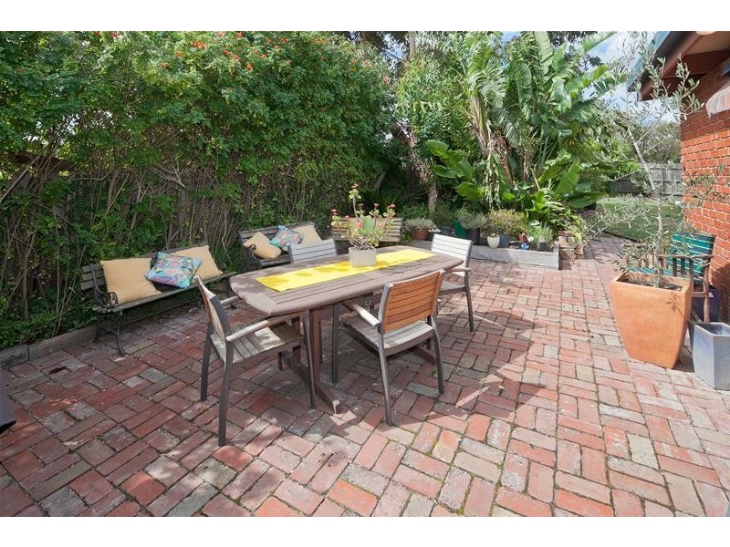 15 McLaughlan Avenue, Eumemmerring VIC 3177