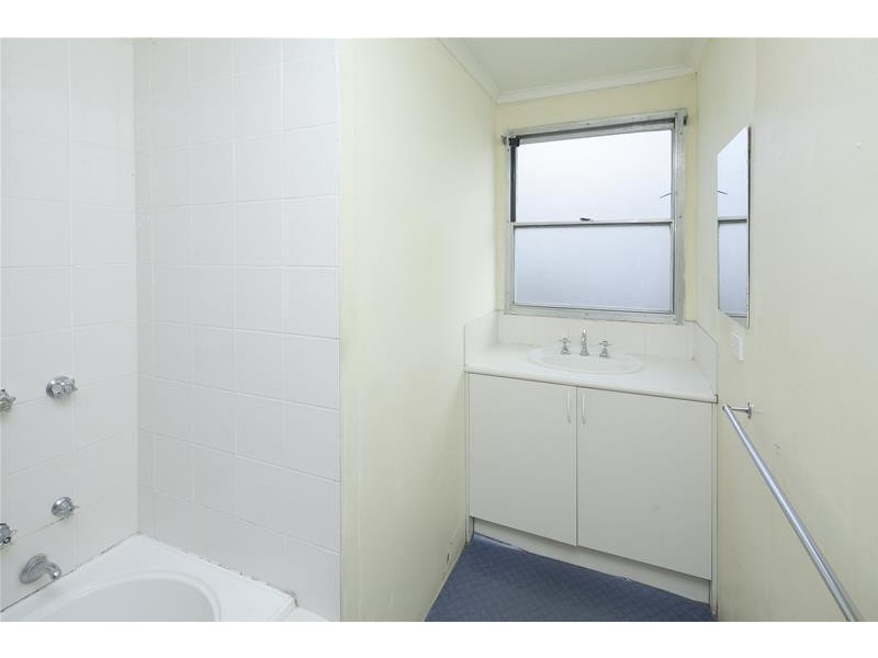 212 Power Road, Doveton VIC 3177