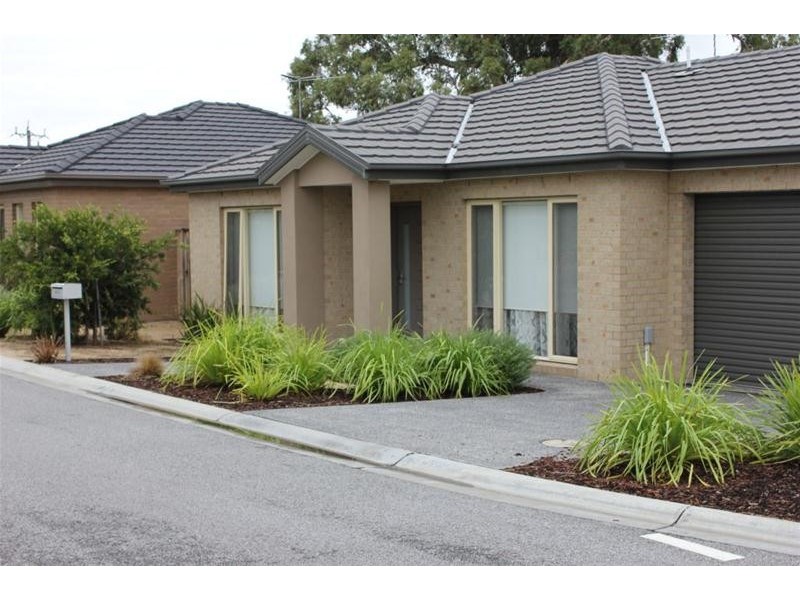 38/21 Kingfisher Drive, Doveton VIC 3177