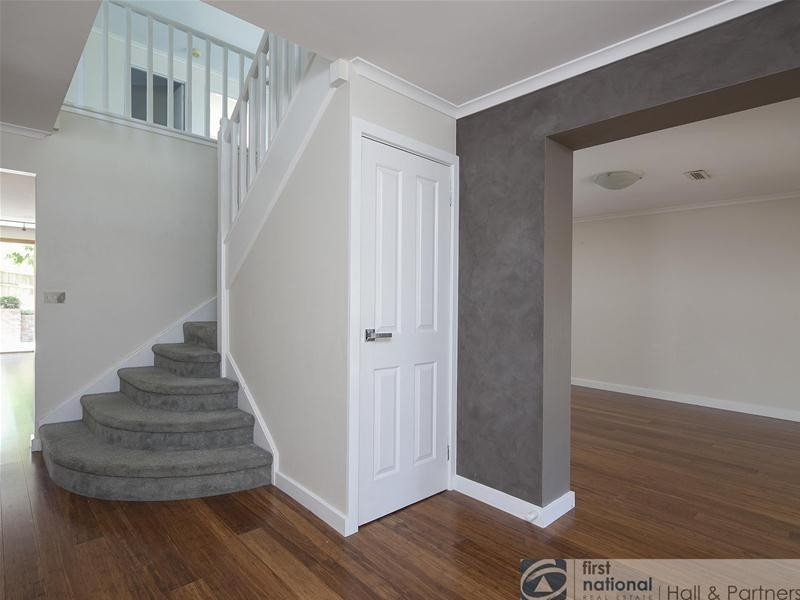 23 Maryrose Crescent, Endeavour Hills VIC 3802