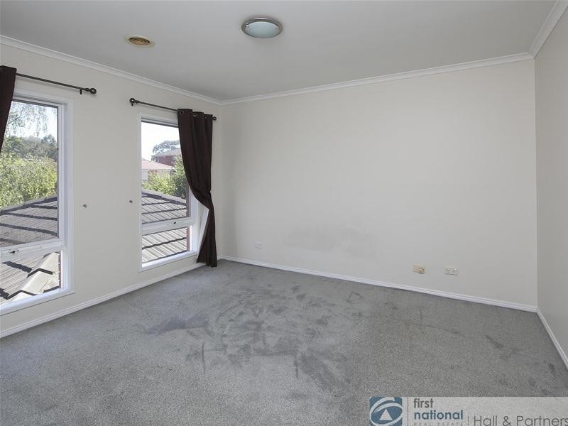 23 Maryrose Crescent, Endeavour Hills VIC 3802