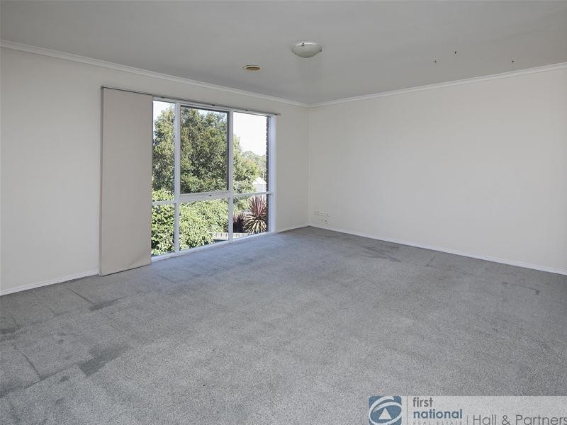 23 Maryrose Crescent, Endeavour Hills VIC 3802