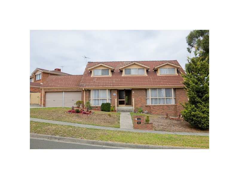 8 Conran Avenue, Endeavour Hills VIC 3802