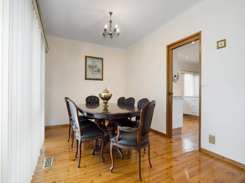 5 Selbourne Way, Mulgrave VIC 3170