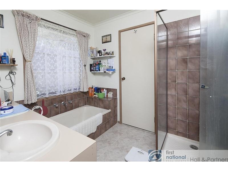 56 Crossdale Rise, Endeavour Hills VIC 3802