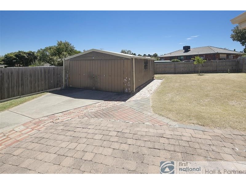 56 Crossdale Rise, Endeavour Hills VIC 3802