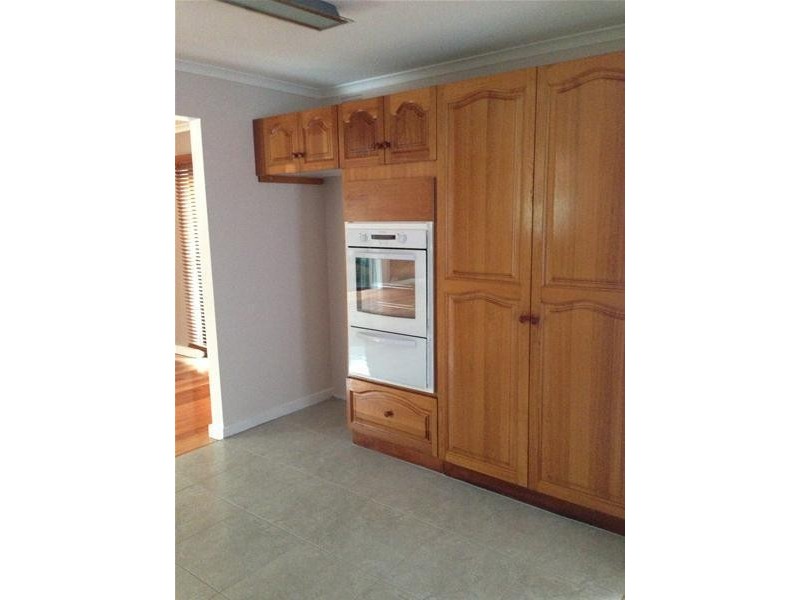 22 Robert Molyneux Avenue, Endeavour Hills VIC 3802