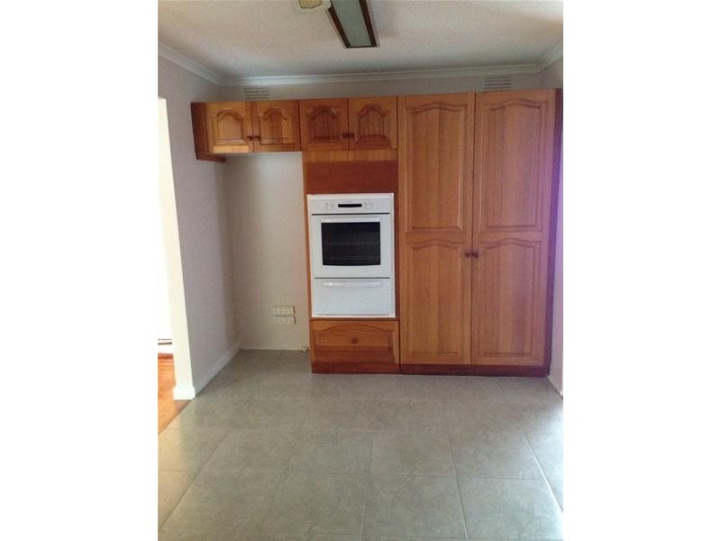 22 Robert Molyneux Avenue, Endeavour Hills VIC 3802