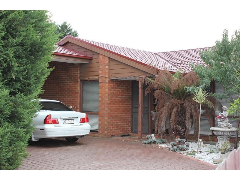 43 Chantell Avenue, Endeavour Hills VIC 3802