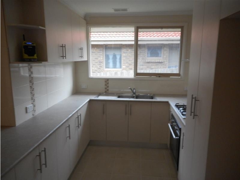 15 Huxley Avenue, Dandenong North VIC 3175