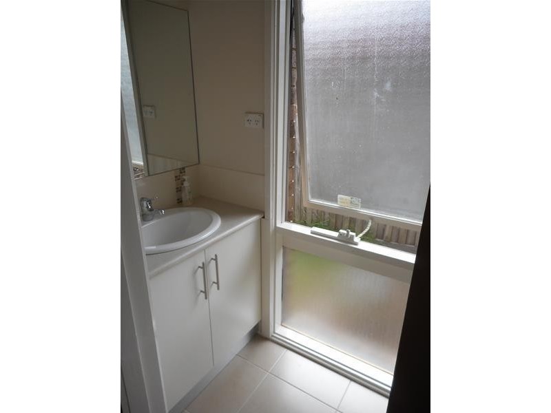 15 Huxley Avenue, Dandenong North VIC 3175