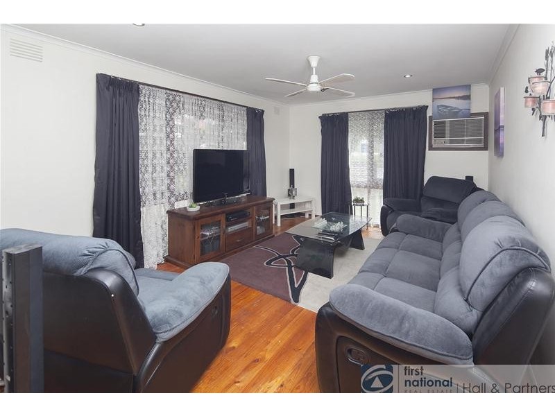 152 James Cook Drive, Endeavour Hills VIC 3802